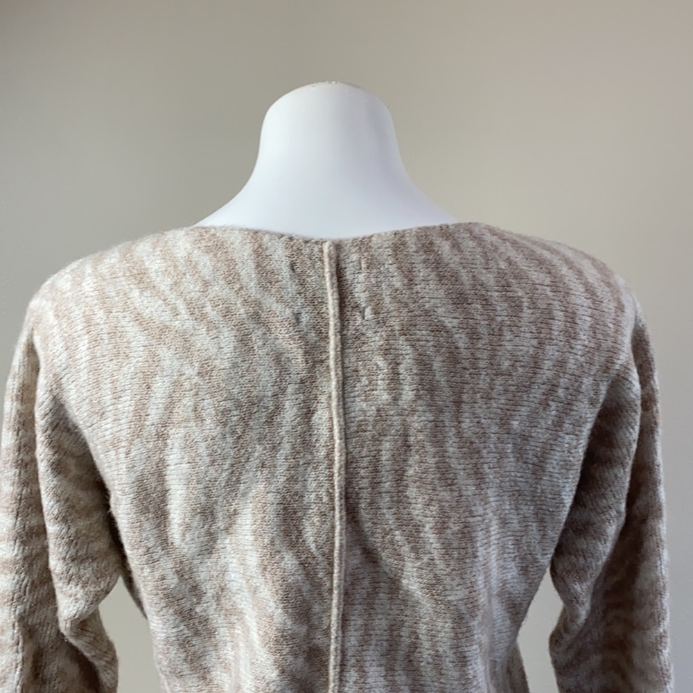 A&F Sweater - Picture 7 of 11